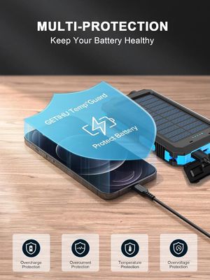 38800mAh Năng lượng mặt trời USB Power Bank Kiểm soát nước cho cắm trại ngoài trời